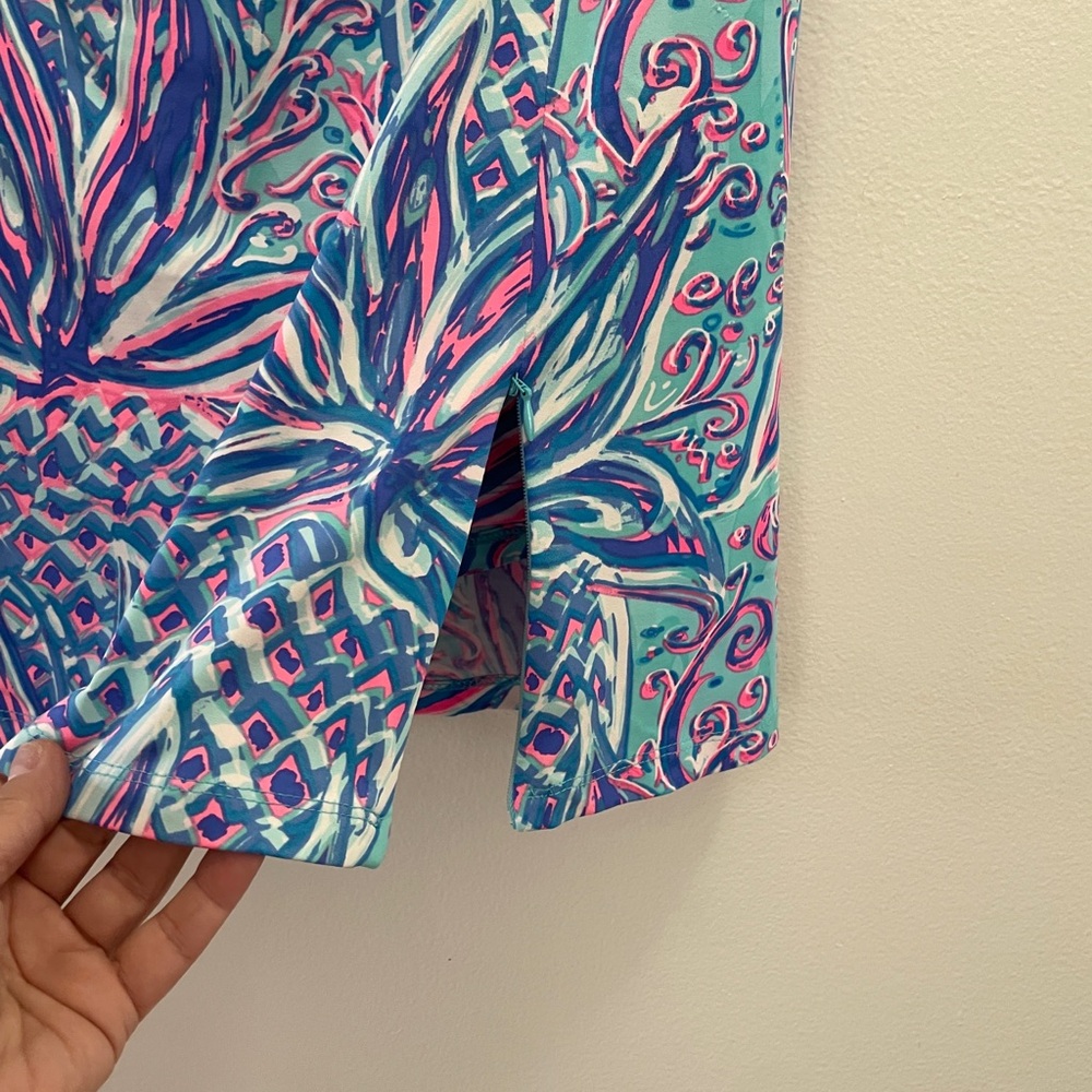 Lulu B, Aqua Floral-Print Mini Skirt with Pink & Blue Accents. Sz Small - Picture 6 of 7